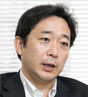 阿達 真寿 氏